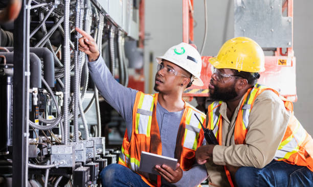 Best Local Electrician Companies  in Charlotte, TX